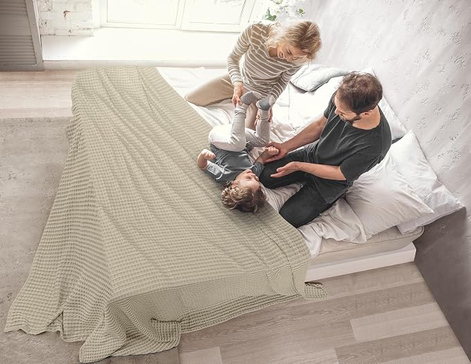 Utopia Bedding 100% Cotton Waffle Blanket Full Size Khaki, 90x84 Inch | Lightweight Breathable Cozy Summer Bed Blanket Home Decor Gift for Women and Men