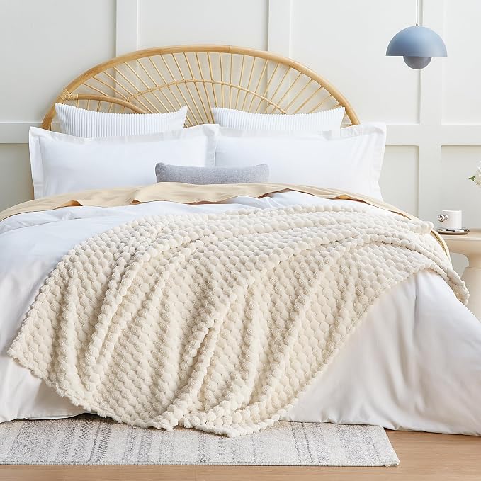 EXQ Home Gentle Soft Fleece Throw XL Blanket Turtle Shell 50"x70" Cream | Cozy 3D Jacquard, Lightweight All-Season Warm, Soft Flannel, for Couch Bed, Gift for Women Mom