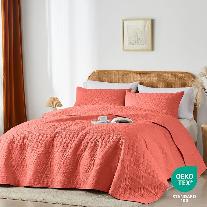 akkialla Full/Queen Size Quilt Bedding Set,Coral Lightweight Microfiber Soft Bedspread,Modern Style Geoetric Pattern Coverlet Set for All Seasons,3 Piece(1 Quilt,2 Pillow Shams)