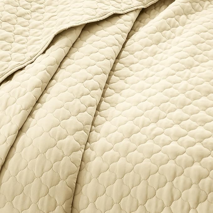 HORIMOTE HOME Quilt Twin Size Light Yellow, Lightweight Quilt for Summer Ultra-Soft Microfiber Modern Style Quilted Clouds Pattern Bedspread Quit Set 2 Pieces (1 Quilt and 1 Pillow Sham)