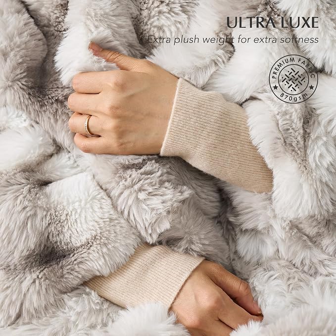 EverGrace Faux Rabbit Fur Bubble Throw Blanket, 90"x90", Light Grey | Ultra Soft, Luxury Faux Rabbit Fur Throw, Thick Warm Bubble Blanket, Cozy Fluffy Reversible, for Bed, Couch, Chair, Sofa