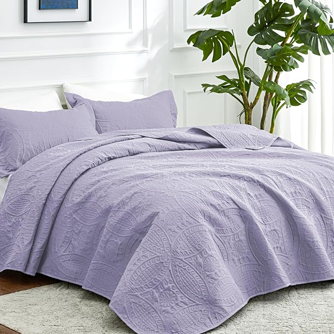 Love's cabin Quilts for Full Bed Lavender Bedspreads Bedding Set - Lightweight Bedspread Comforter - Coin Pattern Bedding Coverlet for All Season - 3 Pieces (1 Quilt, 2 Pillow Shams)