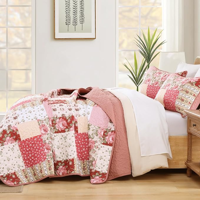 Anibedding Floral Patchwork Quilt Set King Size, Red Rose Plaid Bedspread | Country Floral Boho Coverlet Set, Soft Lightweight Farmhouse Quilt Bedding Set 3 Pieces for All Season, 110''x90''