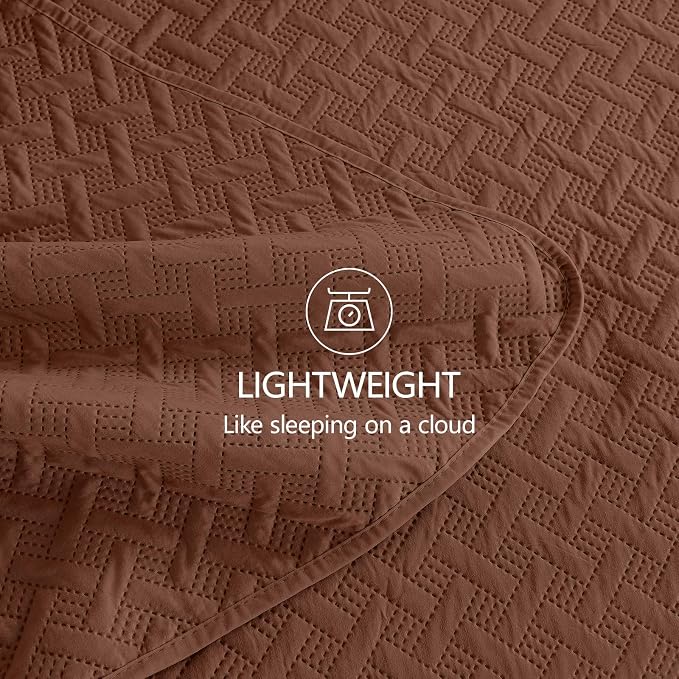 FLYMME Twin Quilt Bedding Set,Brown Lightweight Microfiber Bedspread, Modern Geometric Weave Stripe Pattern, Soft Summer & All-Season Bed Coverlet, Includes 1 Quilt & 1 Sham