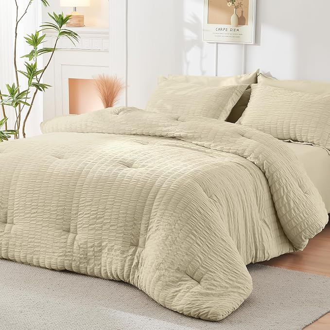 HYMOKEGE Oatmeal California King Comforter Set Seersucker 7 Pieces, All Season Luxury Bed in a Bag for Bedroom, Bedding Set with Comforter, Sheets, Pillowcases & Shams