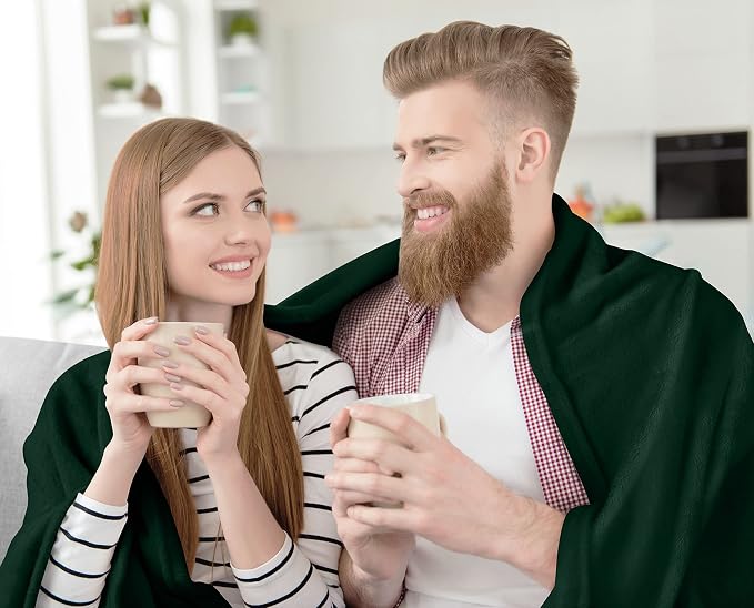 Utopia Bedding Soft Fleece Bed Blanket Queen Size Forest Green (90x90 Inch) | Microfiber Plush Warm Lightweight Breathable Cozy Blanket Anti-Static, All Season Use, Gift for Women and Men