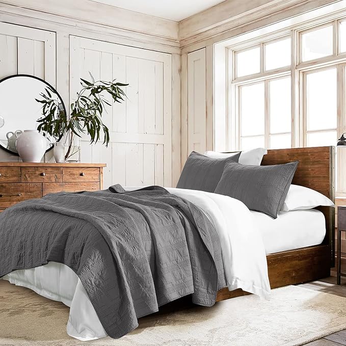 HORIMOTE HOME 100% Cotton Quilt Set King Size, Dark Grey Pre-Washed 3-Piece Bedspread Coverlet Set, Cozy Lightweight Stitching Bedding Cover with 2 Shams in Geometric Pattern for All Season