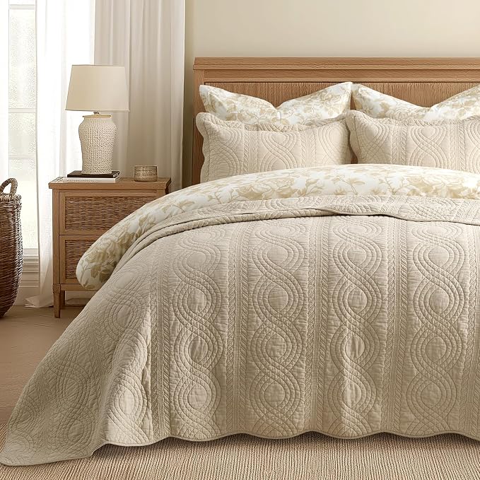 100% Cotton Scallop Quilt Set, Queen Size, Flax Beige | Scalloped Border, Timeless Chic Aesthetic, All-Season Comfort, Perfect French Country Bedroom Decor, 3 Piece Set with 2 Shams