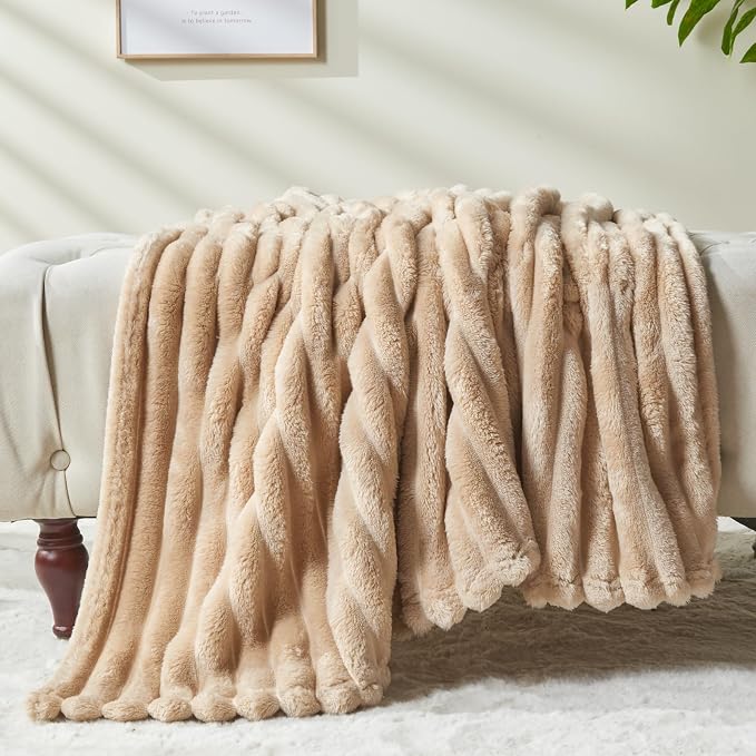 NEWCOSPLAY Fleece Ribbed Cozy Twin Blanket for Couch, Brown, 60"x80" | Premium Silky Flannel Blanket, Soft Lightweight Fluffy Throw Blanket for Bed Sofa Decor, Gift for All Season Use
