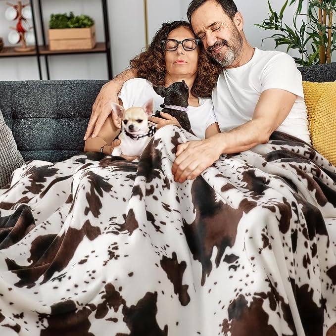 BEDELITE Fleece Blanket Soft Plush Throw for Couch Brown Cow 50"x60" | Ultra Soft Fleece, Plush Microfiber, Lightweight Warmth, All Season Comfort, Western Decor, Machine Washable, Couch Sofa Bed