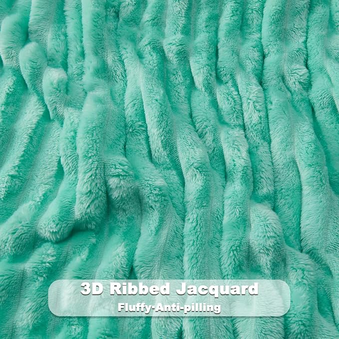 NEWCOSPLAY Fleece Ribbed Cozy King Blanket for Couch, Aqua, 90"x110" | Premium Silky Flannel Blanket, Soft Lightweight Fluffy Throw Blanket for Bed Sofa Decor, Gift for All Season Use