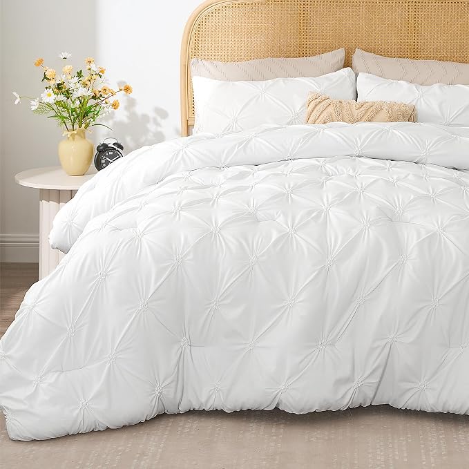 BEDELITE Queen Comforter Set White,Lightweight & Soft Comforter | Pintuck Boho Bedding, Warm & Cute Bed Set for All Season,With 2 Pillowcases