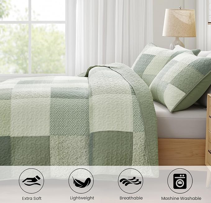 Chezmoi Collection Orna 3-Piece Chic Patchwork Quilt Set - Green Floral Patch Coverlet - Pre-Washed Cotton Lightweight Reversible Bedspread, Super King Size