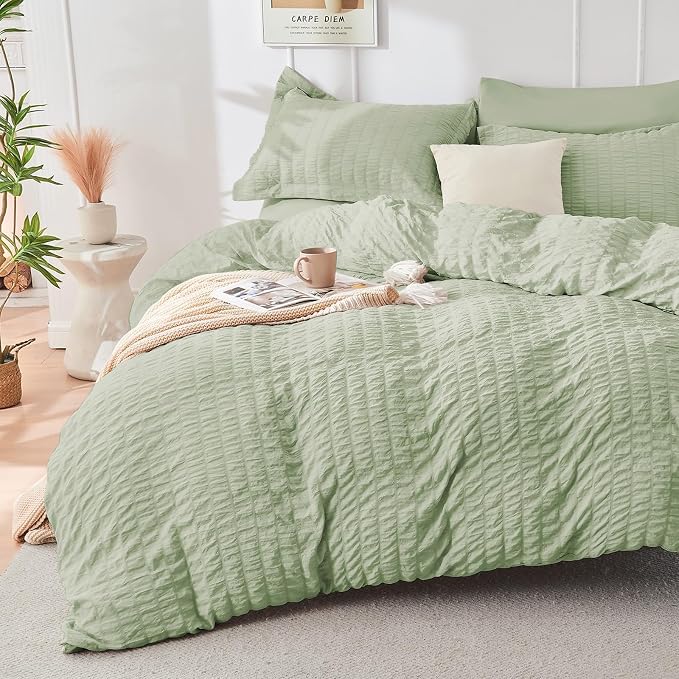 HYMOKEGE Light Green King Size Comforter Set Seersucker 7 Pieces, All Season Luxury Bed in a Bag for Bedroom, Bedding Set with Comforters, Sheets, Pillowcases & Shams