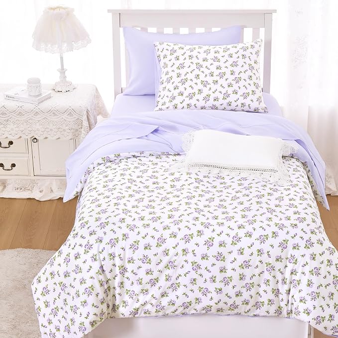 Wake In Cloud - Floral Comforter Set, Coquette Cottagecore Aesthetic Flower Shabby Chic Pattern for Women Teen Girls, Soft Lightweight Bedding, 3 Pieces, White Purple, Twin/Twin XL Size