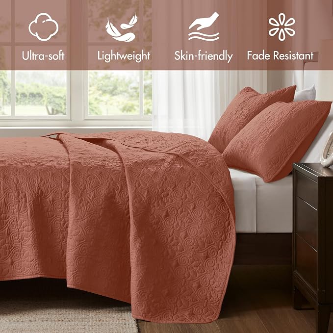 Madison Park Luxurious Cotton Damask Quilt Set, 3PC King/Cal King Bed Set | All Season, Lightweight Stitching Coverlet Bedspread Bedding Stitching with Shams, Clay Red