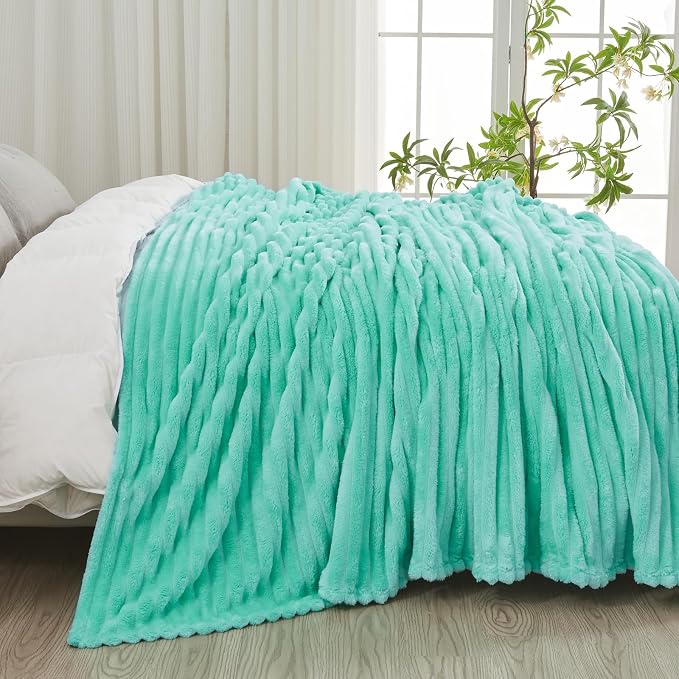 NEWCOSPLAY Fleece Ribbed Cozy Queen Blanket for Couch, Aqua, 90"x90" | Premium Silky Flannel Blanket, Soft Lightweight Fluffy Throw Blanket for Bed Sofa Decor, Gift for All Season Use