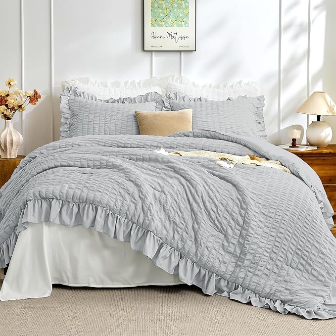 JOLLYVOGUE Light Grey Queen Comforter Set, 3 Pieces Seersucker Comforters Queen Size, Lightweight & Fluffy Bedding Sets Queen for All Season with 1 Ruffle Comforter and 2 Ruffle Pillowshams