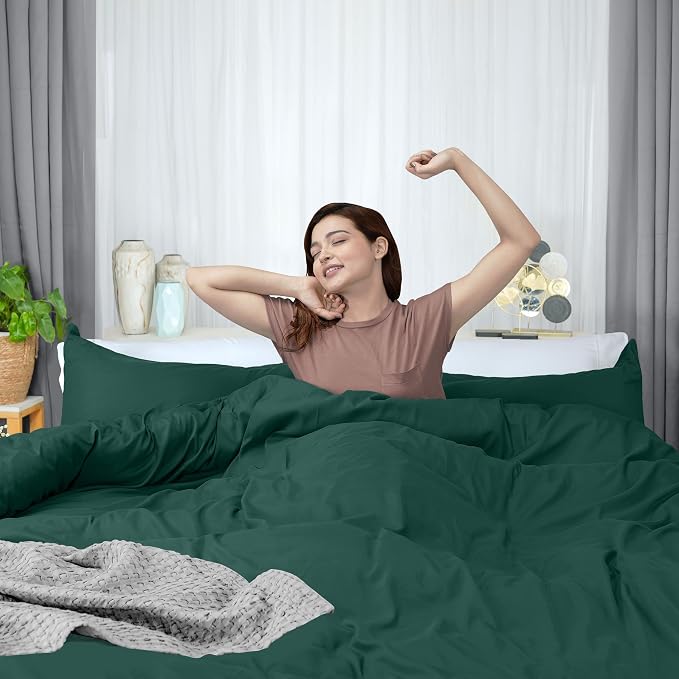 Duvet Cover King, 3 PC Cotton Like Polyester With Zipper Closure, Emerald | Extra Soft and Breathable, Wrinkle & Fade Resistant, Includes Duvet Cover and 2 Pillow Shams, Comforter Not Included, OekoTex