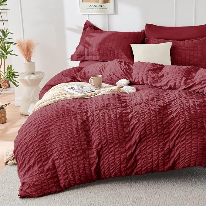 HYMOKEGE Burgundy Queen Comforter Set Seersucker 7 Pieces, All Season Luxury Bed in a Bag for Bedroom, Bedding Set with Comforters, Sheets, Pillowcases & Shams