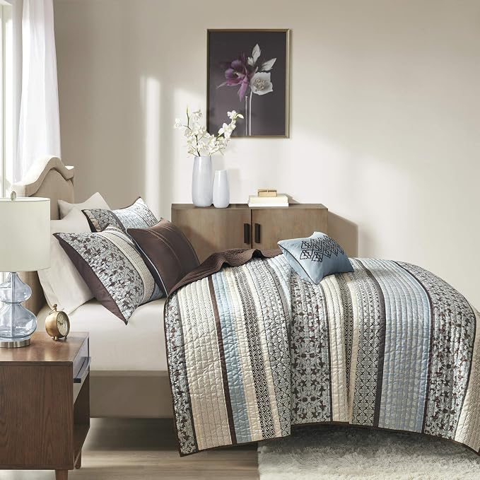 Madison Park Quilt Set Luxurious Jacquard Stripes Design - All Season, Coverlet Bedspread Lightweight Bedding Layer, Shams, Decorative Pillow, King/Cal King(104"x94"), Floral Blue 5 Piece | All Season, Luxurious Coverlet Bedspread Lightweight Bedding L...