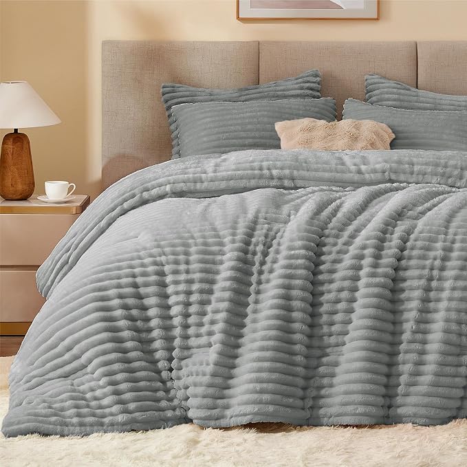 BEDELITE Fleece Oversized Queen Comforter Set, Fluffy Bed Set, Light Grey | Super Soft & Warm Bedding, Luxury Fuzzy Faux Fur Comforter for Winter, Heavy Plush Bedding, with 2 Pillowcases