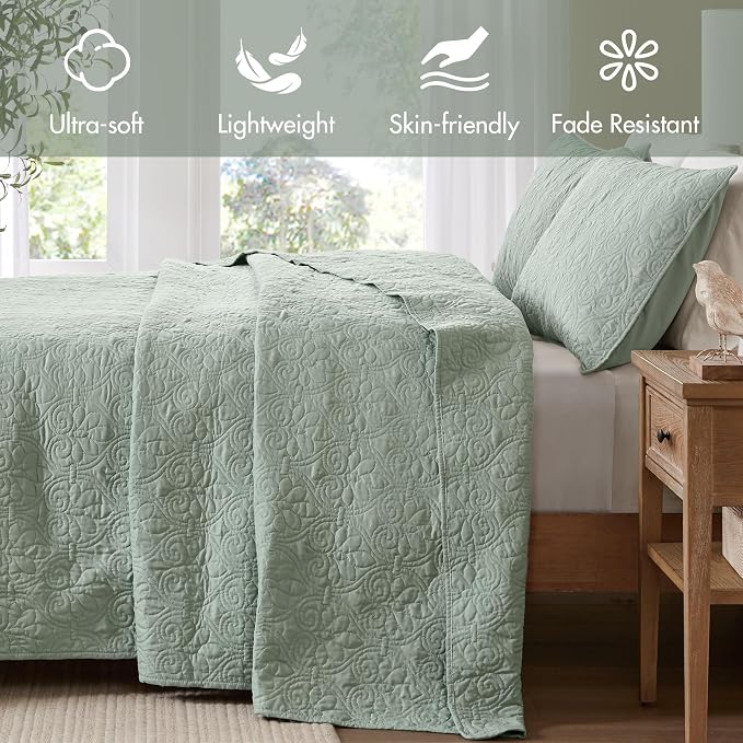 Madison Park Twin Quilt Bedding Set, Cottage-Inspired Damask, 2PC | All Season Quilted Coverlet, Classic Stitch Pattern Bedspread & Shams, Ultra Soft Microfiber Bedspread Set, Seafoam