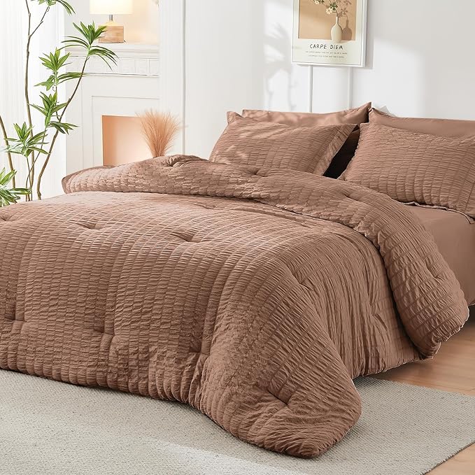 HYMOKEGE Mocha Mousse Full Size Comforter Sets Seersucker 7 Pieces, All Season Luxury Bed in a Bag for Bedroom, Bedding Set with Comforter, Sheets, Pillowcases & Shams