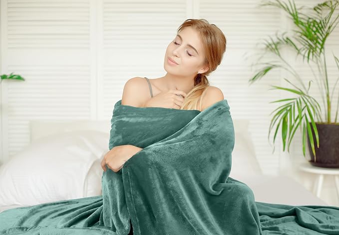 Utopia Bedding Ultra Soft Fleece Bed Blanket Twin Size Celadon (60x80 Inch) | Microfiber Plush Warm Lightweight Breathable Cozy Blanket Anti-Static, All Season Use, Gift for Women and Men