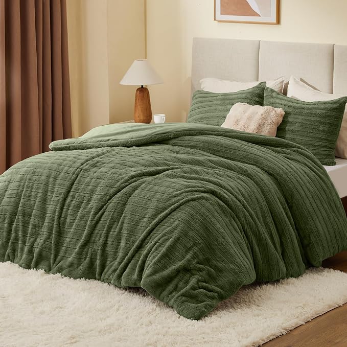 BEDELITE Faux Fur Queen Comforter Set, Fluffy Bed Set, Olive Green | Super Soft & Warm, Luxury Fuzzy Cozy Comforter for Winter, Heavy Plush Bed set, with 2 Pillowcases