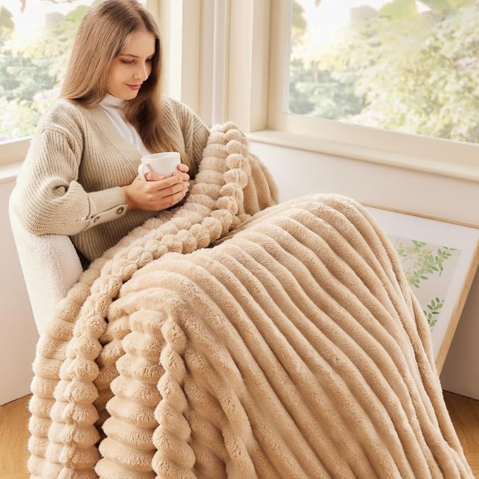 NEWCOSPLAY Fleece Ribbed Cozy Twin Blanket for Couch, Brown, 60"x80" | Premium Silky Flannel Blanket, Soft Lightweight Fluffy Throw Blanket for Bed Sofa Decor, Gift for All Season Use