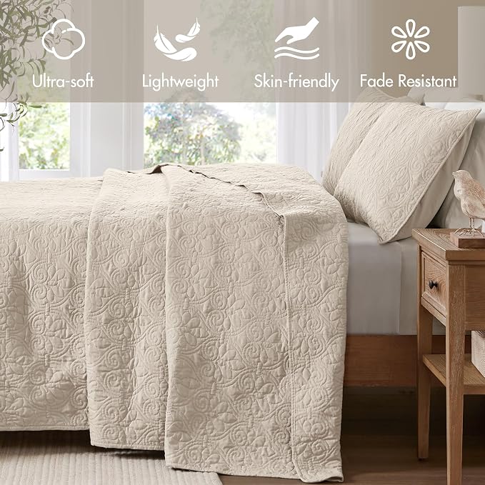 Madison Park Quebec Full Size Quilt Bedding Set - Ivory , Damask – 3 Piece Bedding Quilt Coverlets – Ultra Soft Microfiber Bed Quilts Quilted Coverlet | All Season Quilted Coverlet, Classic Stitch Pattern Bedspread & Shams, Ultra Soft Microfiber Bedspr...