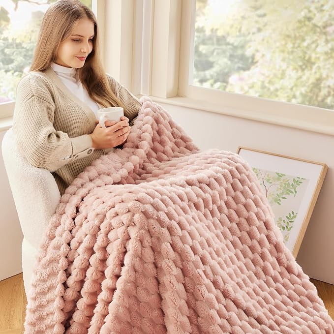 NEWCOSPLAY Fleece Clouds Cozy Throw Blanket for Couch, Pink, 50"x60" | Premium Silky Flannel Blanket, Soft Lightweight Fluffy Throw Blanket for Bed Sofa Decor, Gift for All Season Use