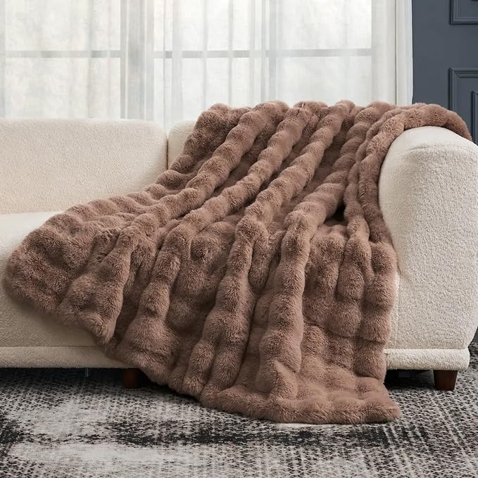 Cozy Bliss Faux Fur Throw Blanket for Couch, Fuzzy Soft Plush Thick Bubble Blanket for Sofa Bedroom Living Room, 60 * 80 Inches Light Brown