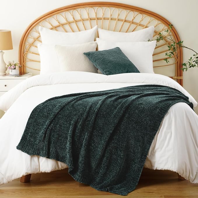 Dark Green Throw Blanket, Chenille Throw Blanket for Couch Bed 51"x67" | Shiny Chenille Blanket, Christmas Green Knit Throw Blanket, Soft Warm Chenille Knitted Blanket for Home Decor