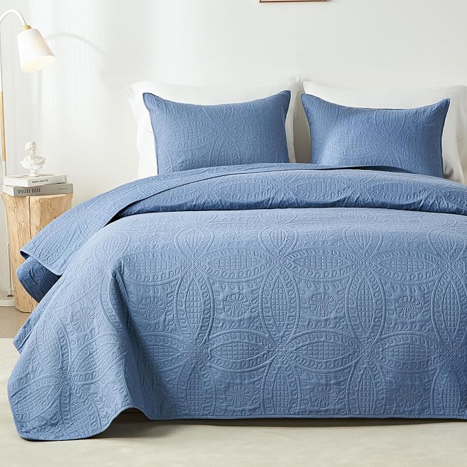 akkialla 118"x106" Bluish Grey California King Quilt Set, Oversized Floor-Length Bedspread, Modern Coin Pattern Microfiber Coverlet, 3-Piece All Season Bedding with 2 Pillow Shams