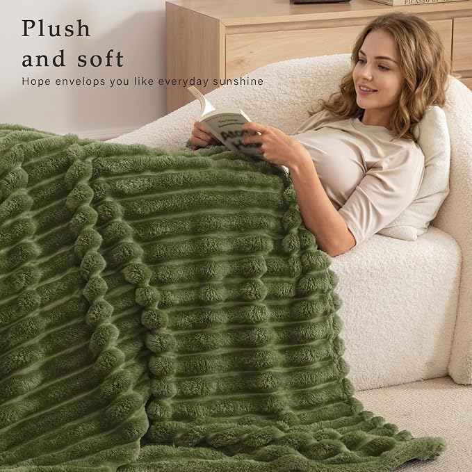 Exclusivo Mezcla Striped Fleece Throw Blanket for Couch, Sofa, Bed, 50"x60" | Soft Breathable Cozy Bed Blankets, Lightweight Plush Fluffy Fuzzy Jacquard Decorative Blankets