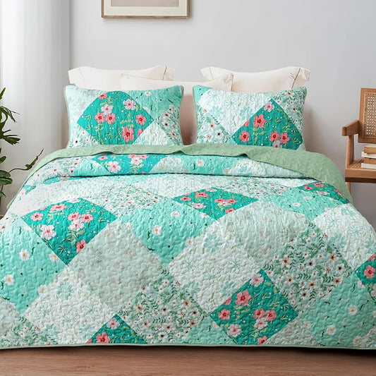 Whale Flotilla Patchwork Quilt King Size, Extra Soft Floral Bedspreads | Green Reversible Lightweight King Quilt Bedding Set for Bed, Printed Coverlets with 2 Pillow Shams for All Seasons
