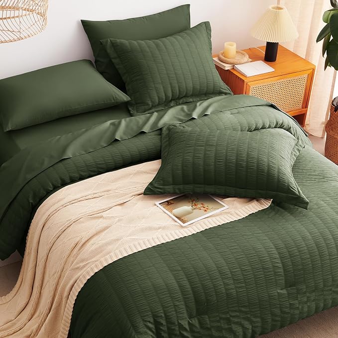Full Comforter Sets, 7 Pieces Olive Green Seersucker Bed in a Bag | OEKO-TEX Certified, All Season Bedding Set with 240 GSM Down Alternative Comforter, Flat & Fitted Sheets, Pillowcases & Shams