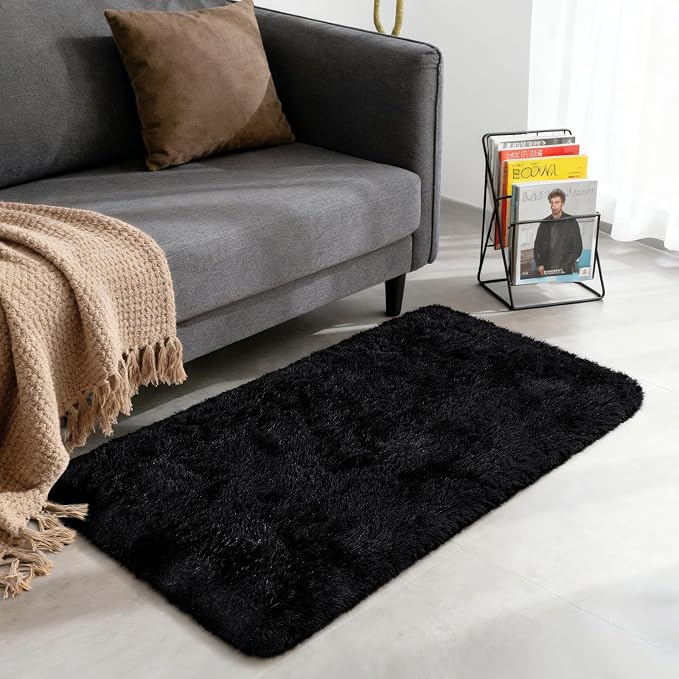 Fluffy Shaggy Small Area Rug, Black 2x4 Runner Rugs for Bedside Christmas Decor, Mini Fuzzy Plush Throw Rug, Soft Non-Slip Entryway Shag Catpet for Livingroom Holiday Home Aesthetic