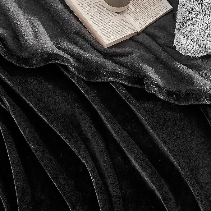 Hansleep Full Black Fleece Blanket, Soft Flannel Bed Blanket | Fuzzy Cozy Blanket 84x90 Inches, Multi-use for Bed, Sofa, Couch, Travel, Camping, All Season Warm Lightweight Cover