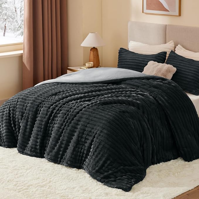 BEDELITE Fleece King Comforter Set, Fluffy Bed Set, Black | Super Soft & Warm Bedding, Luxury Fuzzy Faux Fur Comforter for Winter, Heavy Plush Bedding, with 2 Pillowcases