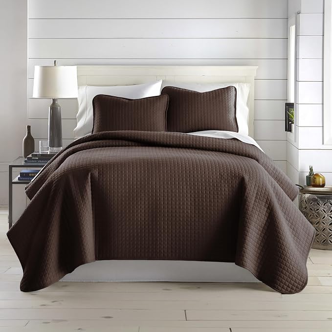 Southshore Fine Living, Inc. Twin XL Bedspread Quilt Set, Dorm Room Bedding Essentials, Machine Washable Bed Spread for Guest Room, XL Twin Brown Bedspread Set w/Pillow Sham, Chocolate Brown Quilt