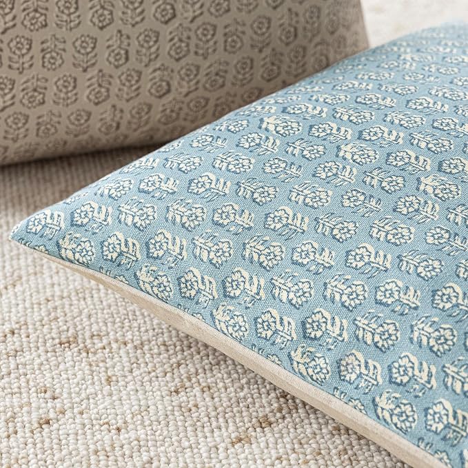 Foindtower Set of 2 Decorative Vintage Floral Print Throw Pillow Covers Neutral Accent Farmhouse Cushion Covers Boho Home Decor for Sofa Couch Chair Bedroom Living Room Outdoor,20×20 Inch,Sky Blue