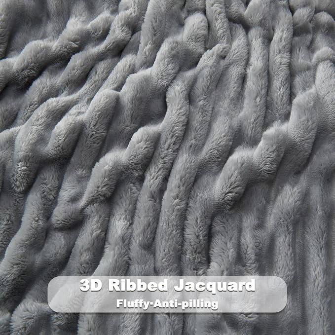NEWCOSPLAY Fleece Ribbed Cozy King Blanket for Couch, Light Grey, 90"x110" | Premium Silky Flannel Blanket, Soft Lightweight Fluffy Throw Blanket for Bed Sofa Decor, Gift for All Season Use