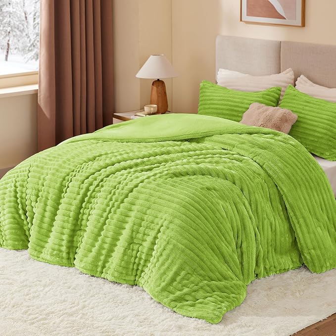 BEDELITE Fleece Queen Comforter Set, Fluffy Bed Set, Dark Citron | Super Soft & Warm Bedding, Luxury Fuzzy Faux Fur Comforter for Winter, Heavy Plush Bedding, with 2 Pillowcases
