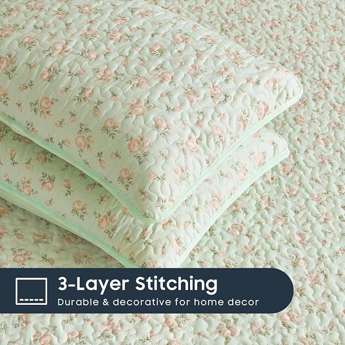 Wake In Cloud - Floral Quilt Set, Coquette Cottagecore Shabby Chic Flower Pattern for Women Teen Girls, Reversible Lightweight Bedspread Coverlet, 3 Pieces, Green Pink, Twin/Twin XL Size
