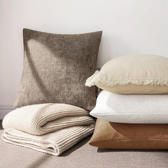 MIULEE Textured Chenille Throw Pillow Covers 20x20 Inch White | Pack of 2 Decorative Soft Throw Pillows, Solid Textured Cushion Covers, Modern Home Decor for Couch Sofa Bedroom Living Room