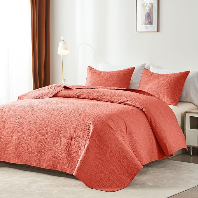 akkialla Mocha Coral King/Cal King Quilt Set,Ultrasonic Lightweight Bedspread Coverlet for Modern Minimalist Bedroom,Soft Microfiber Coin Pattern Bedding,3-Piece (1 Quilt,2 Pillow Shams)