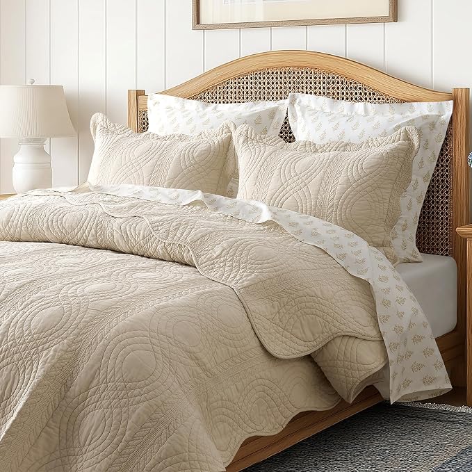 100% Cotton Scallop Quilt Set, Queen Size, Flax Beige | Scalloped Border, Timeless Chic Aesthetic, All-Season Comfort, Perfect French Country Bedroom Decor, 3 Piece Set with 2 Shams